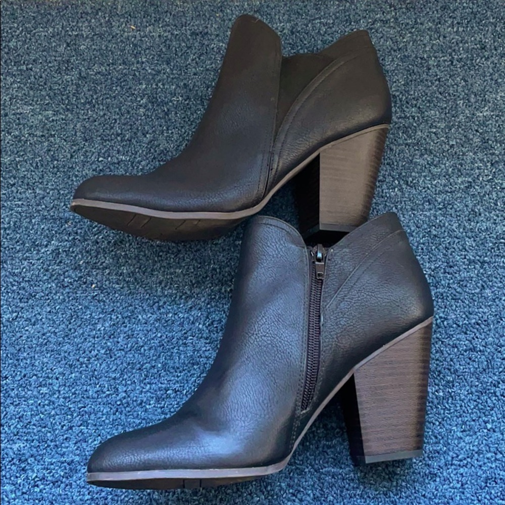 Fergie Women's Passport Ankle/Bootie Boot